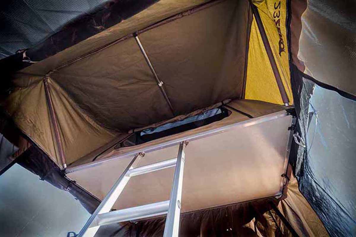 roof top tent with ladder