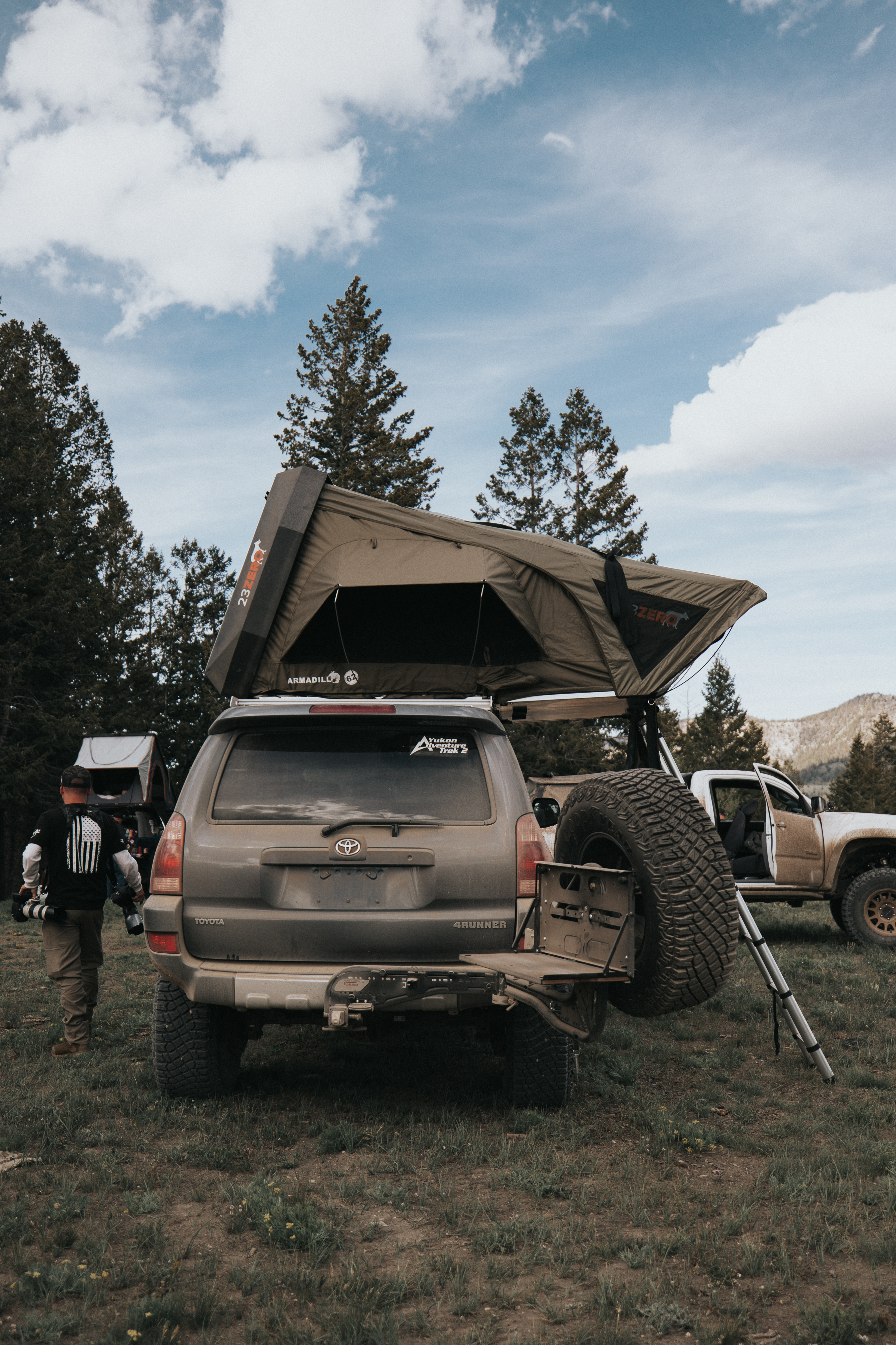4Runner with Armadillo Hard Shell Rooftop Tent Deployed
